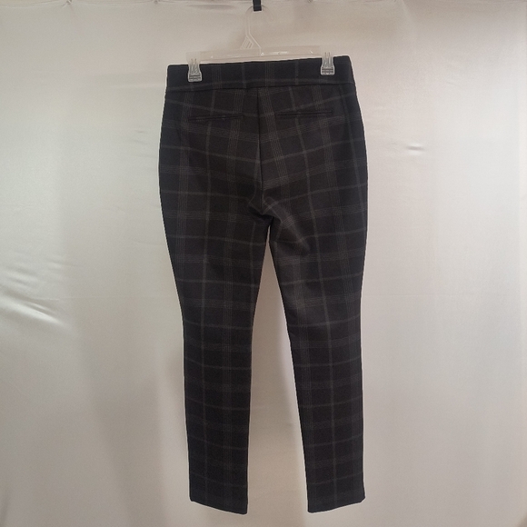 Dalia Women's Black Plaid Ankle Cropped Pants - Picture 2 of 7
